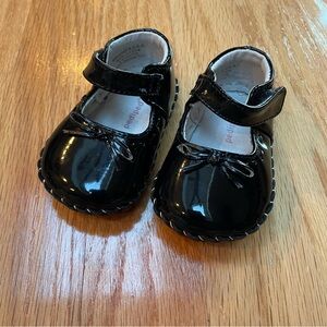 Pediped patten leather black Mary Jane leather crib shoe size 0-6 mos